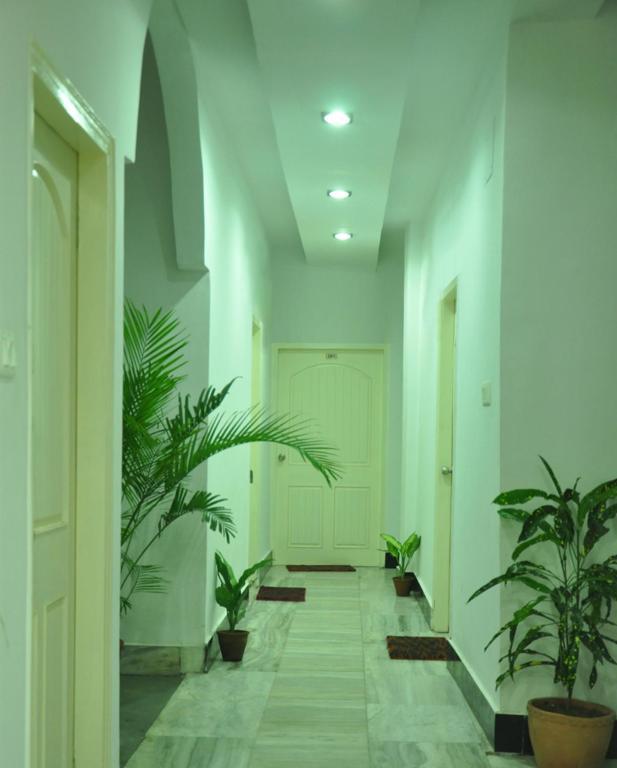 Hotel Kiran Palace พาราณสี ภายนอก รูปภาพ